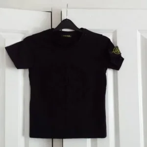 Boys Stone Island Black T-Shirt (Size 7)