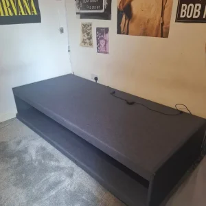 Single bed with pull out bed