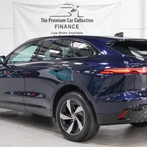 2022 Jaguar F-Pace S P440e 1 OWNER PANORAMIC ROOF HEATED STEERING WHEEL Estate - Image 5