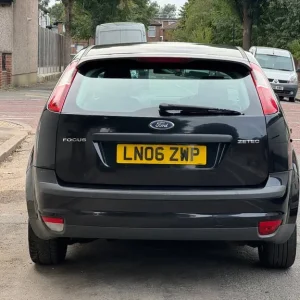 Ford Focus 2006 1.6 Automatic 5-door hatchback - Image 4