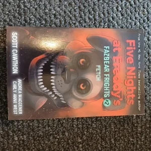 Five nights at freddys book