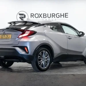 2022 Toyota C-HR Hybrid 1.8 VVT-H 5-door SUV - Image 8