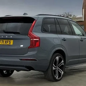 2022 Volvo XC90 Recharge PHEV Estate AWD - Image 3