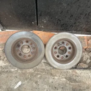 2020 Toyota Corolla estate rear brake discs