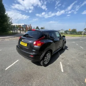 2011 Nissan Juke 1.5 dCi Tekna 5-door hatchback diesel manual - Image 4