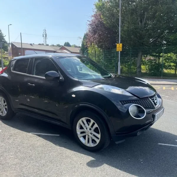 2011 Nissan Juke 1.5 dCi Tekna 5-door hatchback diesel manual