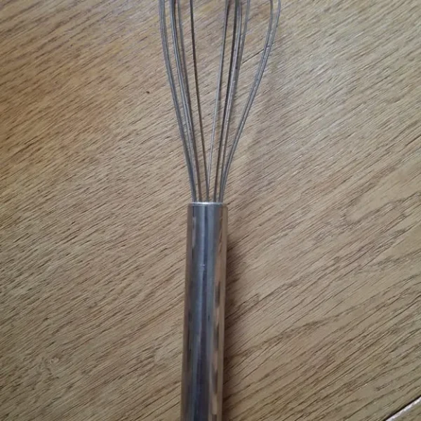 Metal whisk