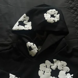 Denim Tears black hoodie - Image 3