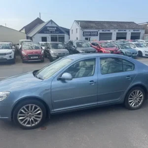 2012 Skoda Octavia 1.8 TSI Laurin + Klement 5-door DSG Hatchback - Image 2