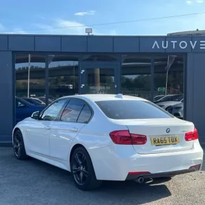 2015 BMW 3 Series 2.0d M Sport 4-door Diesel Manual - Image 4