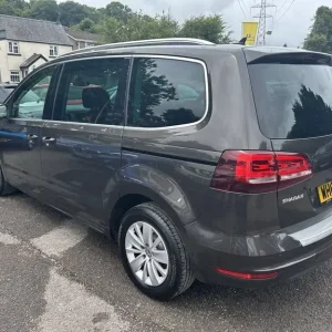 2019 Volkswagen Sharan 1.4 TSI GPF SE Nav MPV - Image 4