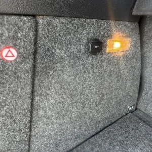 2010 Volkswagen Tiguan 2.0 TDI Diesel SUV - Image 7