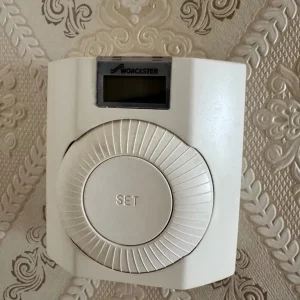 Worcester 30CDi combi boiler - Image 3