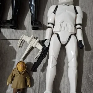 Star Wars figures and ships assortment - Image 2