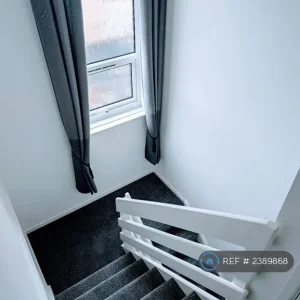 3 bedroom house with garden and parking - Image 6