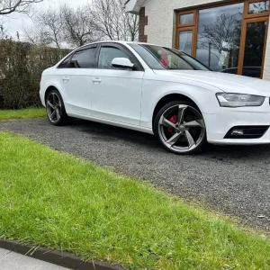 Audi A4 2012 - Image 2