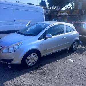2007 Vauxhall Corsa 3-door manual hatchback - Image 2