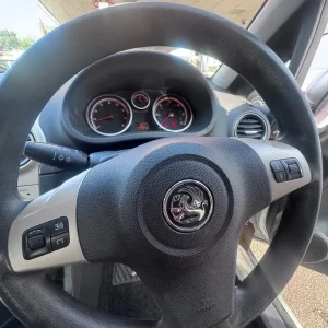 2007 Vauxhall Corsa 3-door manual hatchback - Image 7