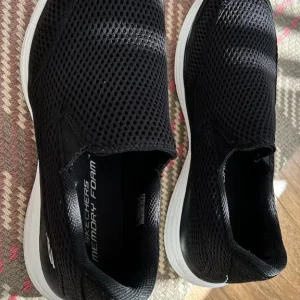 Gents Skechers Memory Foam Shoes