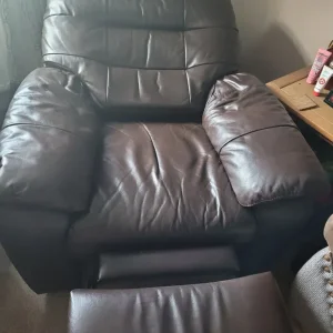 Leather electric recliner chair - Image 2