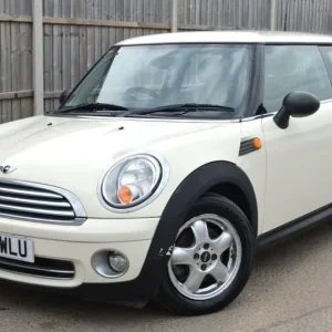 2009 MINI Hatch 1.4 Euro 4 3-door Manual - Image 3