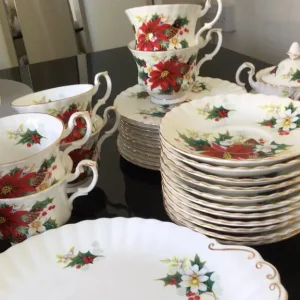 Royal Albert Bone China poinsettia 41 piece tea set - Image 2