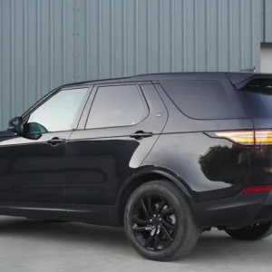 LAND ROVER DISCOVERY 2.0 SD4 HSE Auto 4WD Euro 6 (s/s) 5dr 2017 - Image 4