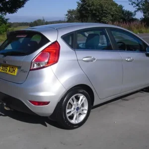 2015 Ford Fiesta 1.0T EcoBoost Zetec Hatchback - Image 6