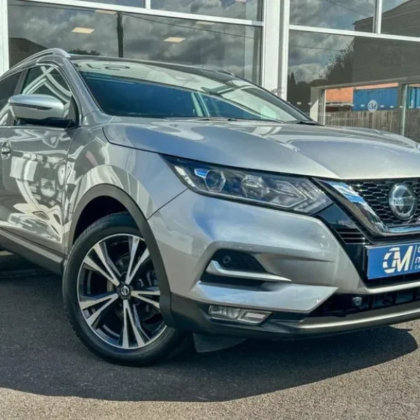 Nissan Qashqai 1.3 Dig-T N-Connecta DCT Auto Euro 6 (metallic silver) 5-door 2021