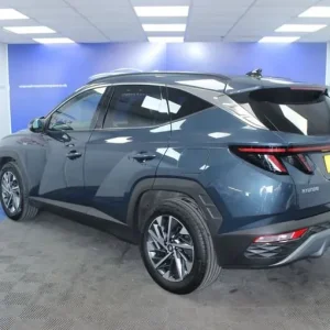 2024 Hyundai Tucson 1.6 T-GDI MHEV Premium SUV 5-door petrol hybrid - Image 3