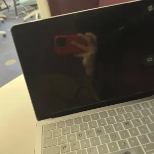 Apple MacBook Air M2 256GB - Image 4