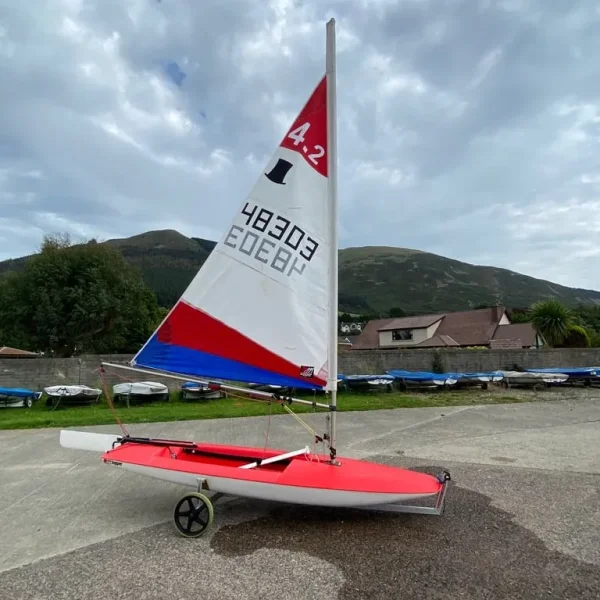 Topper racing boat