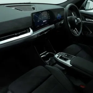 2025 BMW X2 sDrive 20i M Sport 5-door hatchback - Image 8