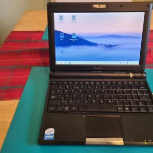 ASUS eeePC 900 Retro Netbook – Original Box, Full Kit, Great Condition