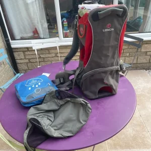 Little Life backpack and child carrier - Image 2