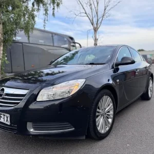 2013 Vauxhall Insignia 2.0 CDTi SE Nav 5-door Hatchback - Image 4