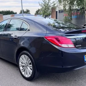 2013 Vauxhall Insignia 2.0 CDTi SE Nav 5-door Hatchback - Image 6