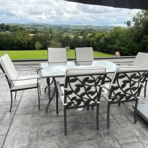 Patio table and six chairs - Image 3