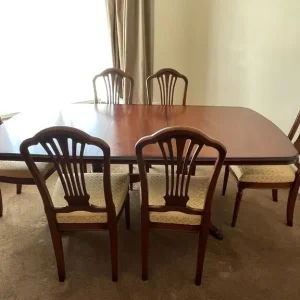 William Bartlett & Sons Solid Mahogany Extending Dining Table and 6 Chairs - Image 2