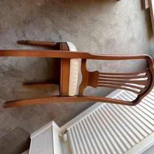 William Bartlett & Sons Solid Mahogany Extending Dining Table and 6 Chairs - Image 5