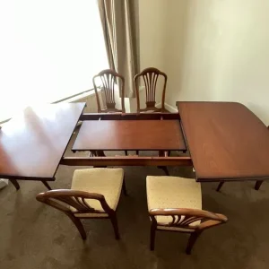 William Bartlett & Sons Solid Mahogany Extending Dining Table and 6 Chairs - Image 8
