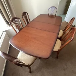 William Bartlett & Sons Solid Mahogany Extending Dining Table and 6 Chairs