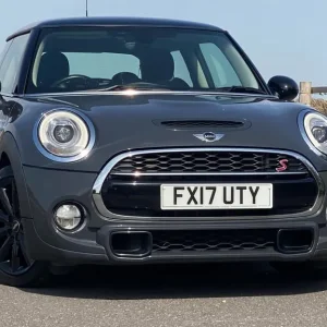2017 MINI Cooper S 2.0 Petrol Manual Hatchback with Chili Pack and Sat Nav