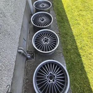 BMW X5 22-inch alloy wheels