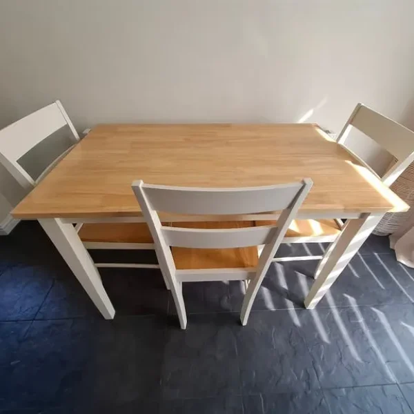 Kitchen table and 4 chairs