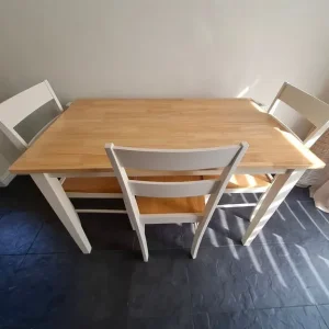 Kitchen table and 4 chairs