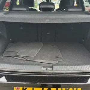 2025 Volkswagen T-Roc R-Line 2.0 TDI 150PS Diesel Hatchback - Image 4