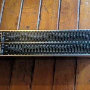 Behringer Ultragraph FBQ3102 31 Band EQ - Image 3