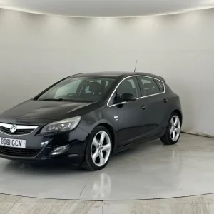 2011 Vauxhall Astra 1.6 16v SRi Hatchback - Image 3