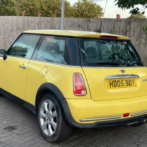 2005 MINI Hatch 1.6 Cooper 3dr Auto HATCHBACK Petrol Automatic - Image 6